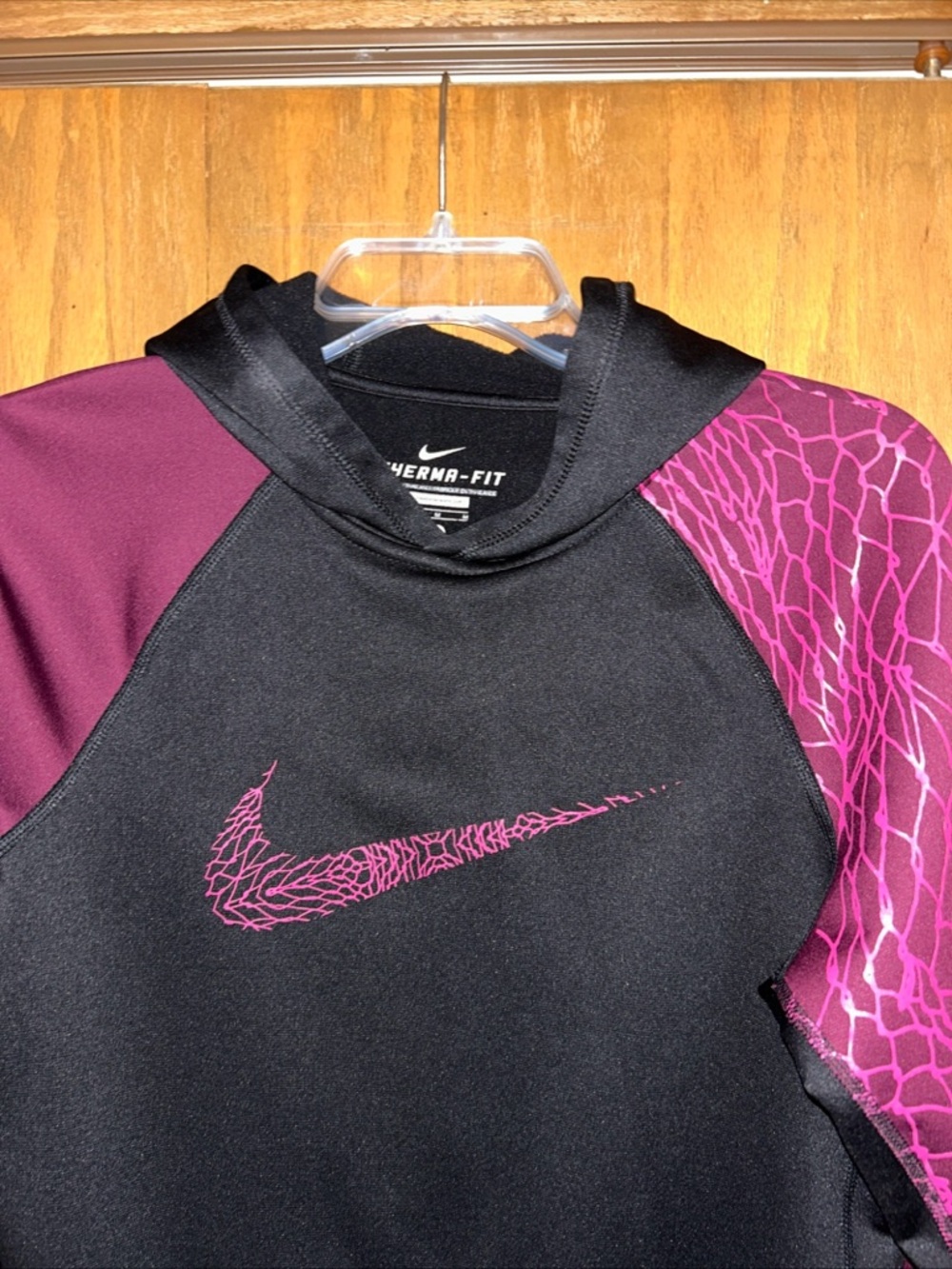 Nike Therma-Fit Black & Magenta Logo Hoodie